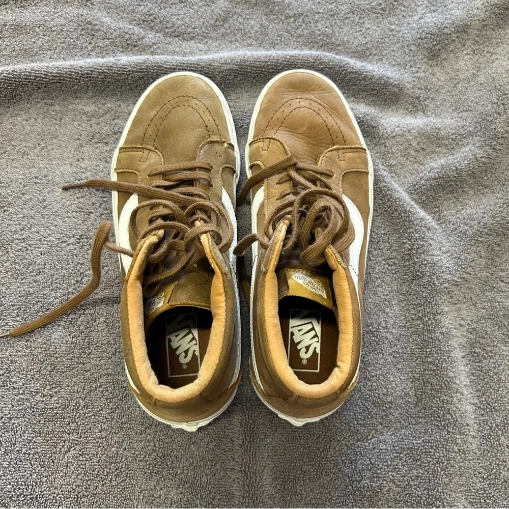Vans Men’s Sk8 Hi Re-Issue in Sudan Brown Size 10